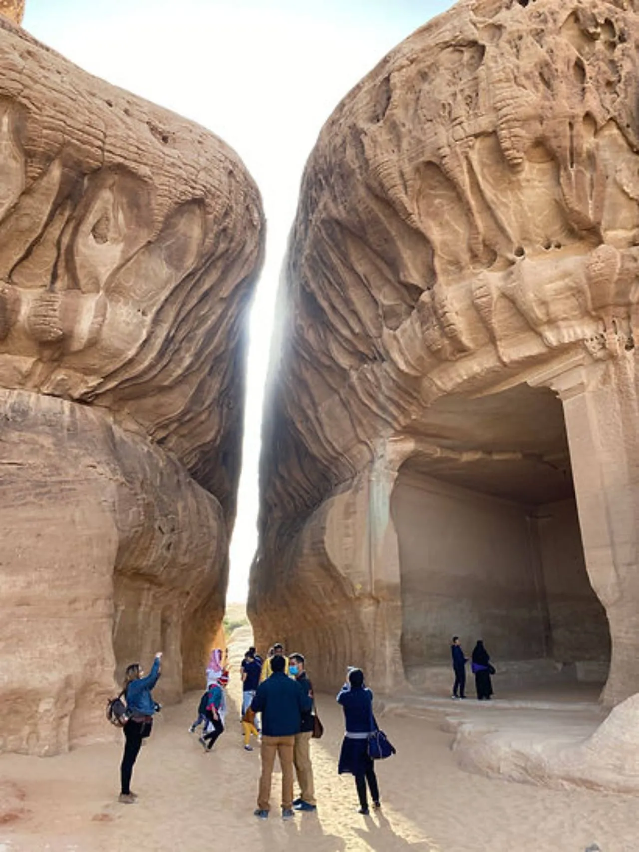 3 Days Al Ula Adventure Tour with 4x4 Transport